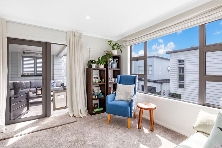 Photo of property in 5 Lucern Lane, Petone, Lower Hutt, 5012