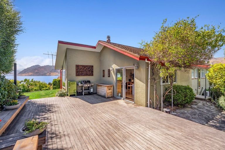Photo of property in 55 Lakeview Terrace, Lake Hawea, Wanaka, 9382