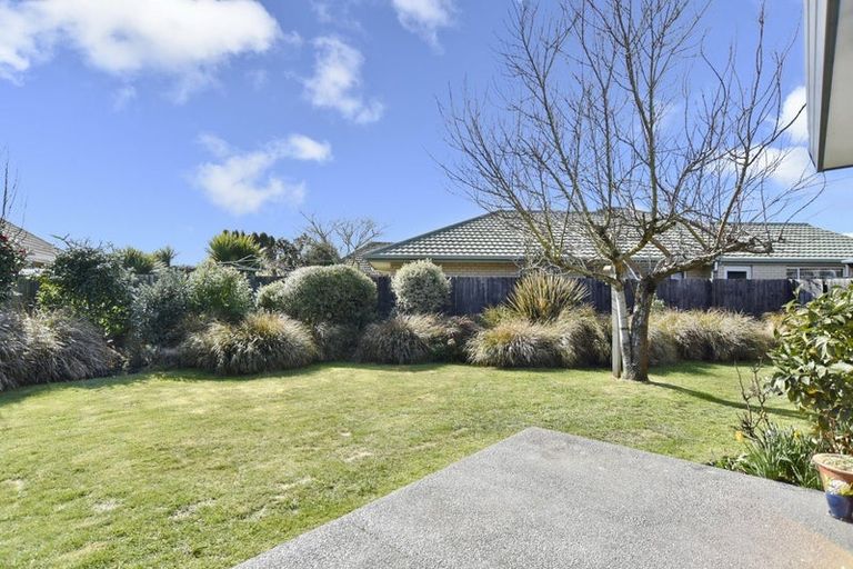 Photo of property in 28 Shenley Drive, Belfast, Christchurch, 8051