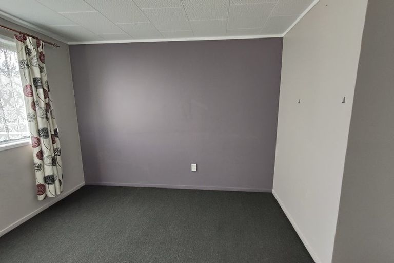 Photo of property in 20 Foyle Place, Glendene, Auckland, 0602