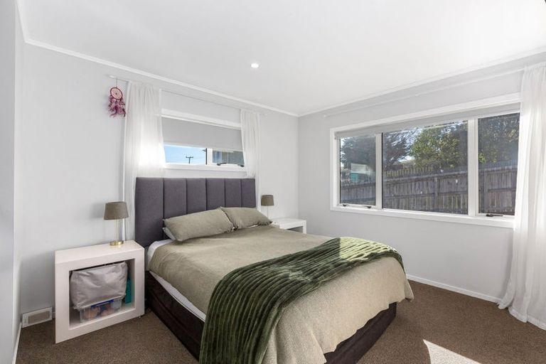 Photo of property in 60a Leicester Street, Cannons Creek, Porirua, 5024