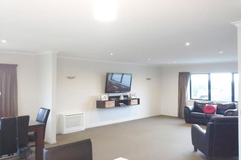 Photo of property in 51 Dillon Drive, Bell Block, New Plymouth, 4312