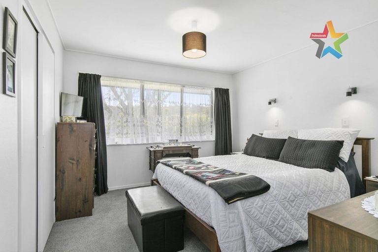 Photo of property in 16a Kairimu Street, Stokes Valley, Lower Hutt, 5019