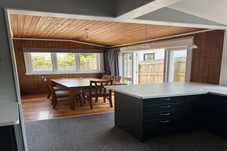 Photo of property in 23 Brightwater Terrace, Terrace End, Palmerston North, 4410