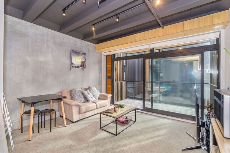 Photo of property in Vedado Apartments, 407/41 Hopper Street, Mount Cook, Wellington, 6011