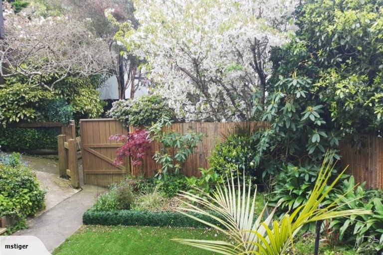 Photo of property in 10 Jasons Place, Churton Park, Wellington, 6037