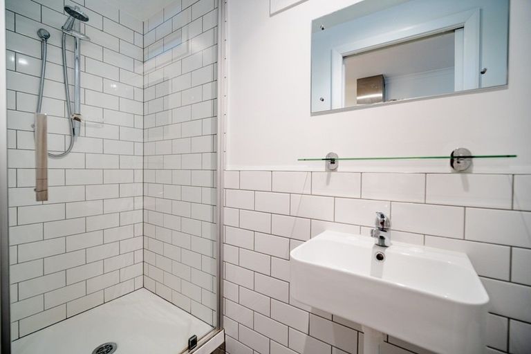 Photo of property in 2 City Road, Roslyn, Dunedin, 9010