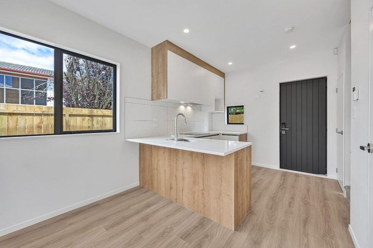 Photo of property in 14/345 Pakuranga Road, Pakuranga Heights, Auckland, 2010