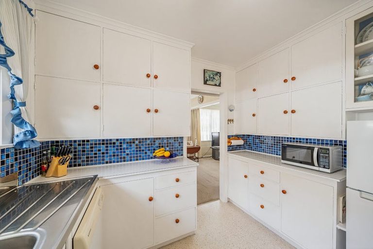 Photo of property in 17 Deller Grove, Silverstream, Upper Hutt, 5019