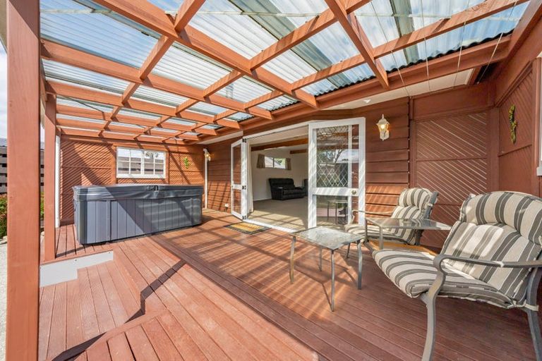 Photo of property in 48 Kashmir Avenue, Clouston Park, Upper Hutt, 5018