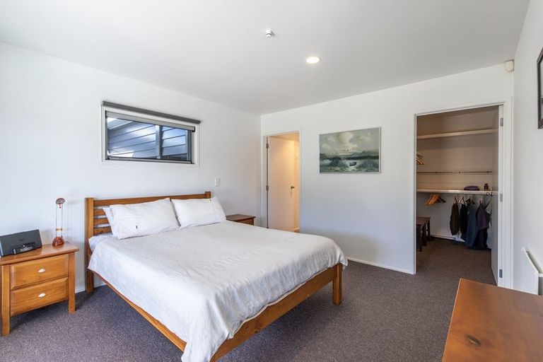 Photo of property in 18 Wai Matangi Place, Motuoapa, 3382