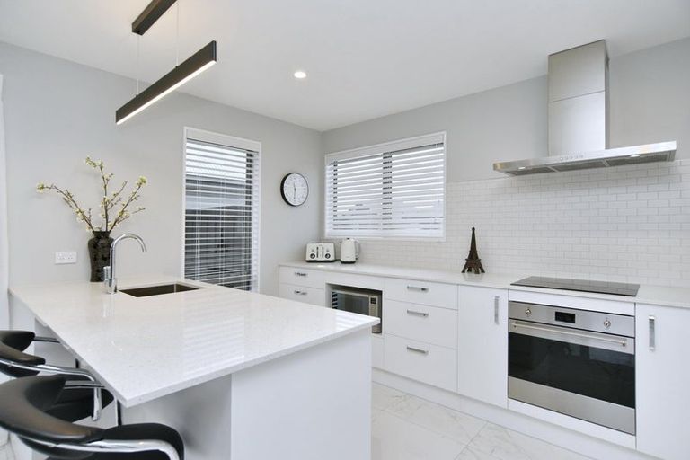 Photo of property in 16 Te Pakiaka Road, Pegasus, 7612