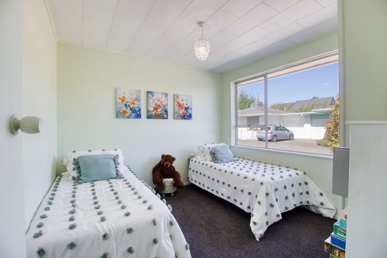 Photo of property in 1/56 Selwyn Street, Somerfield, Christchurch, 8024