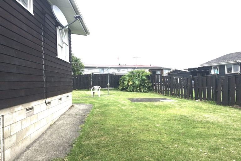 Photo of property in 5 Ben Lora Place, Mangere East, Auckland, 2024