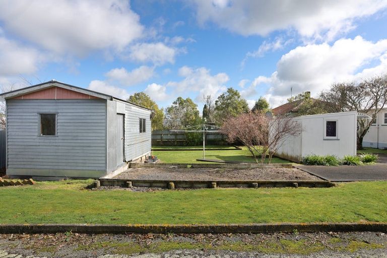 Photo of property in 18 Hammond Street, Marton, 4710