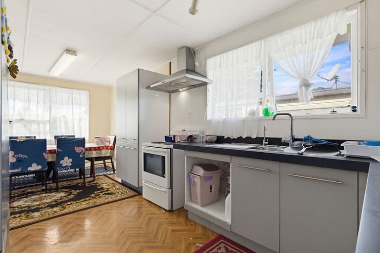 Photo of property in 5 Maitland Place, Favona, Auckland, 2024