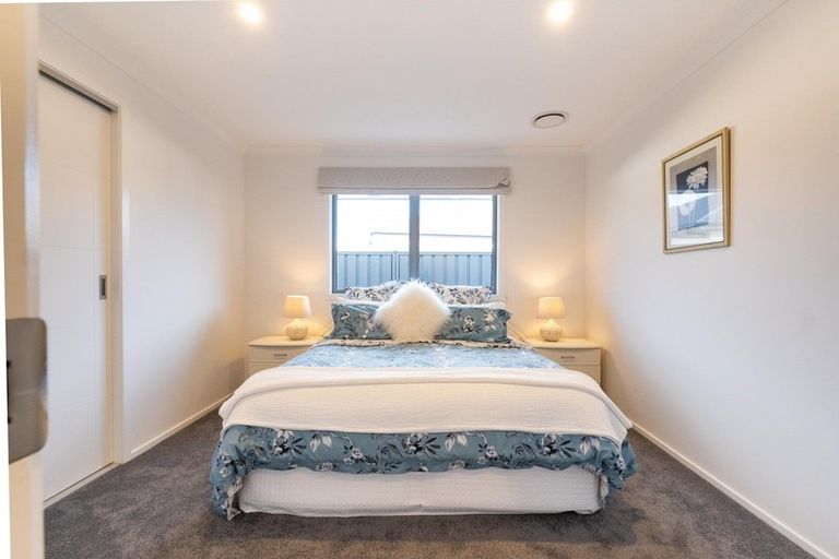 Photo of property in 11 Benmore Place, Poraiti, Napier, 4112