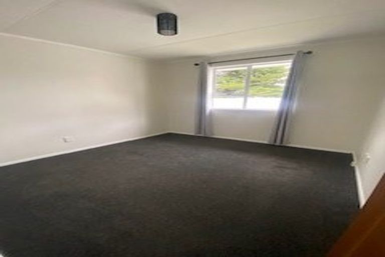 Photo of property in 14 California Drive, Totara Park, Upper Hutt, 5018