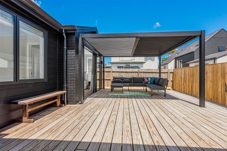 Photo of property in 5 Waipana Street, Hobsonville, Auckland, 0618
