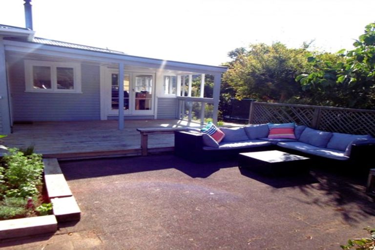 Photo of property in 72 Cogswell Road, Raglan, 3295