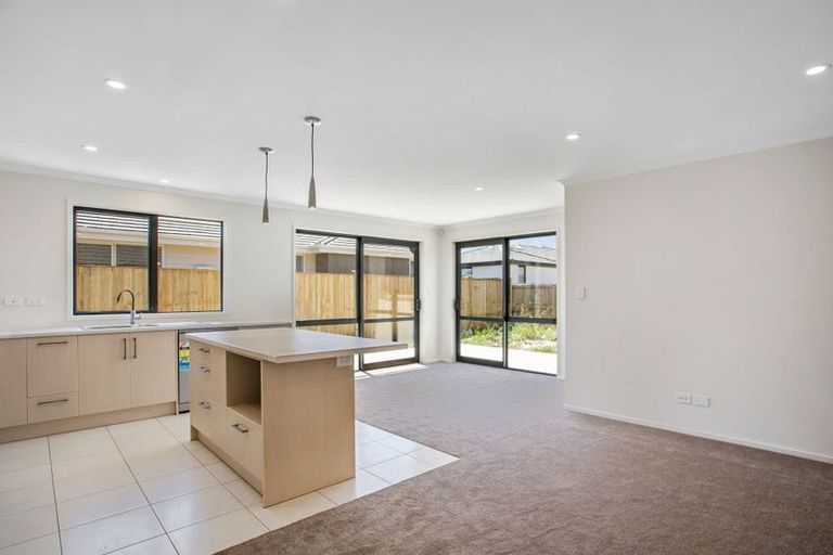 Photo of property in 31 Gum Spear Road, Takanini, 2112