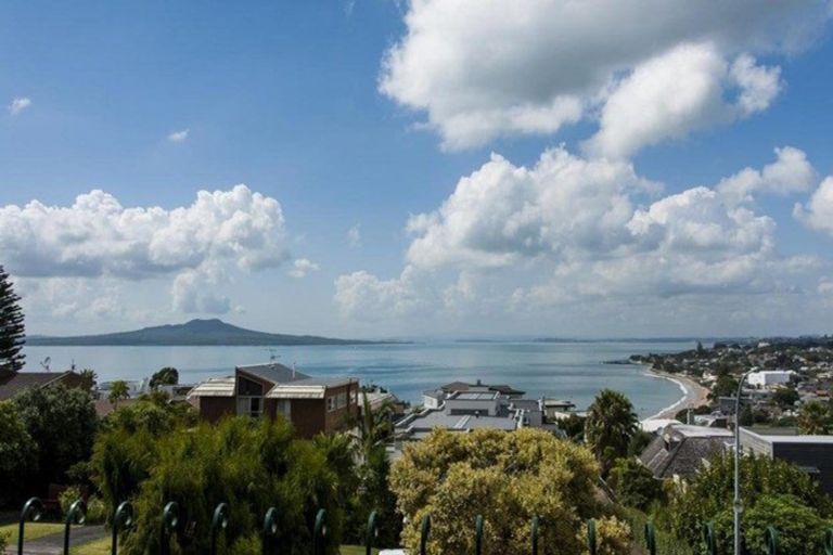 Photo of property in 7 Marama Street, Castor Bay, Auckland, 0620