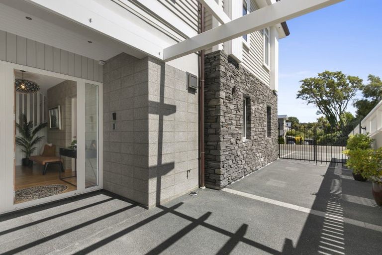 Photo of property in 61a Cashmere Avenue, Khandallah, Wellington, 6035