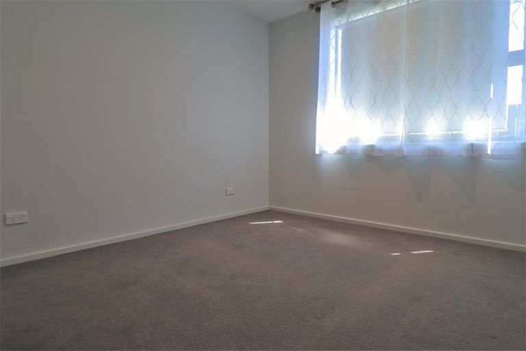 Photo of property in 1 Swamp Kauri Grove, Papakura, 2110