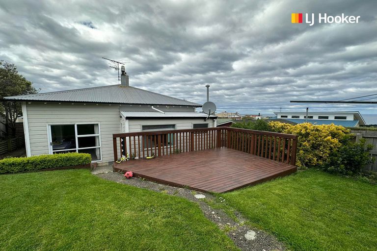 Photo of property in 15 Oakland Street, Andersons Bay, Dunedin, 9013