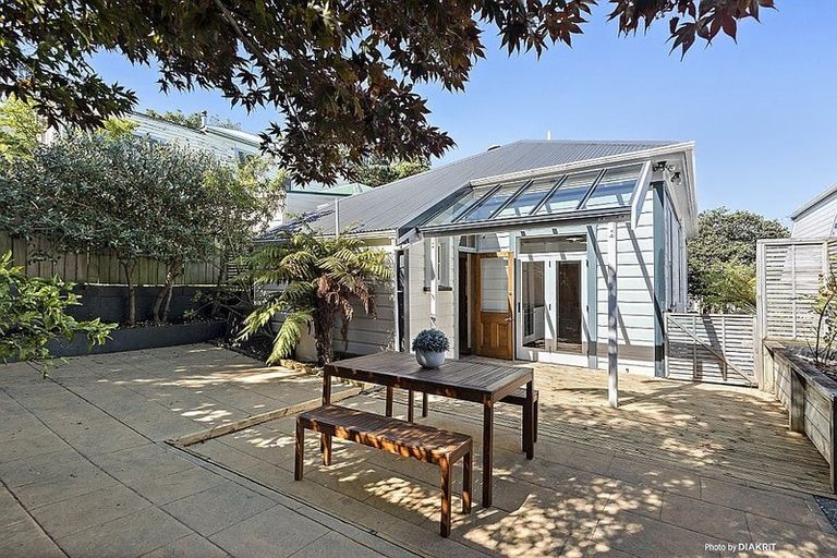 Photo of property in 5 Jeypore Street, Berhampore, Wellington, 6023