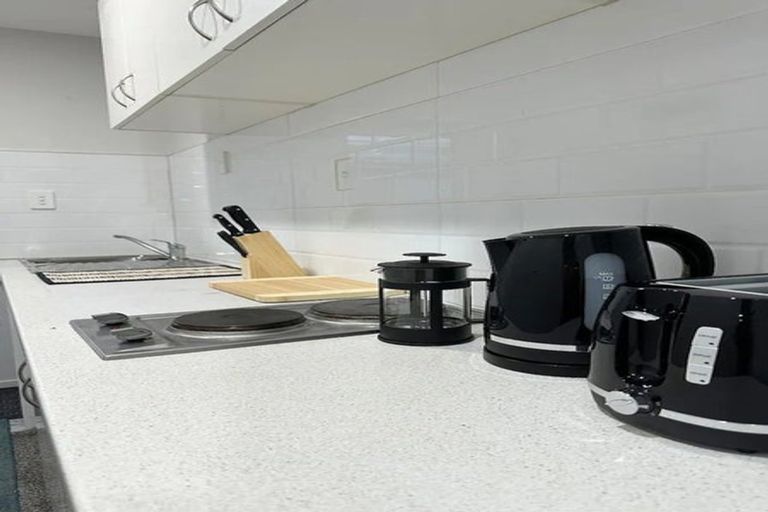 Photo of property in 16 Leith Court, Papatoetoe, Auckland, 2104