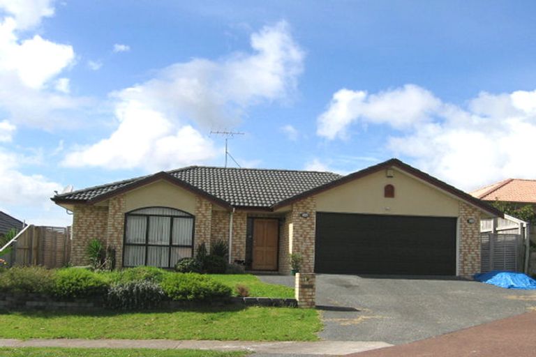 Photo of property in 14 Pyrite Street, Westgate, Auckland, 0614