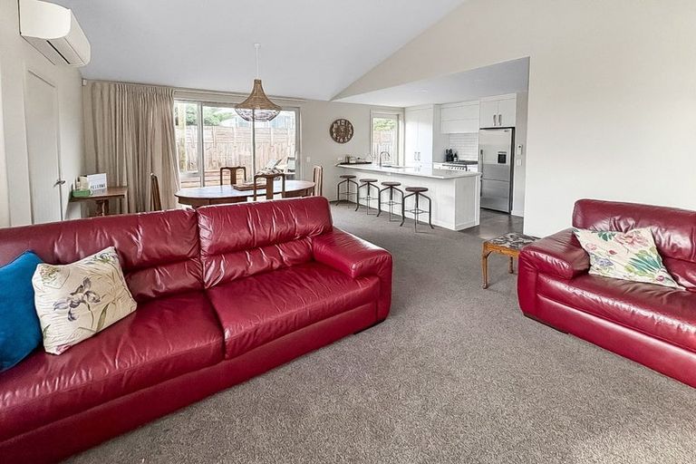 Photo of property in 5a Marine Parade North, Foxton Beach, Foxton, 4815