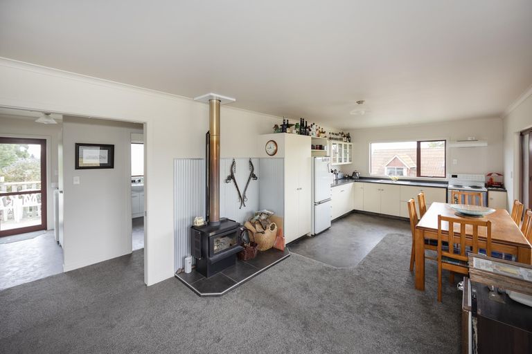 Photo of property in 21 Rees Street, Duntroon, Oamaru, 9494