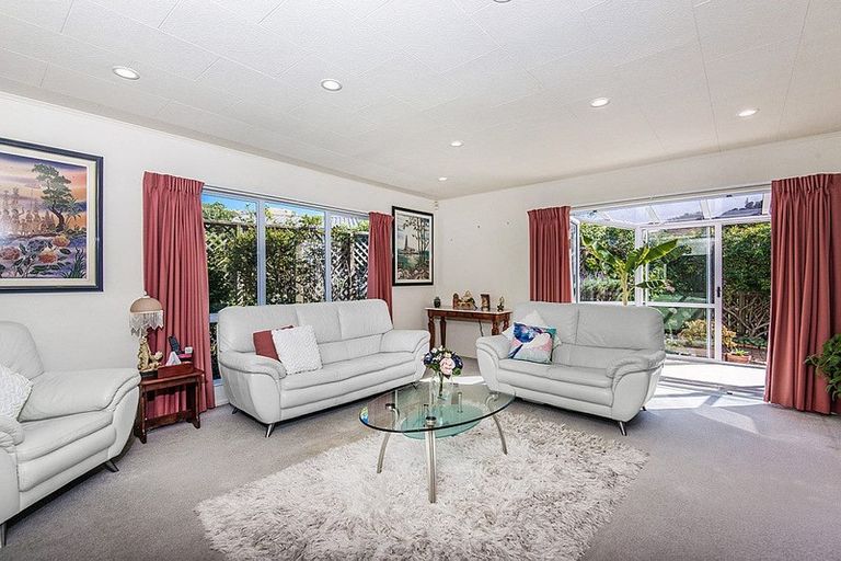 Photo of property in 8a Kipling Street, Johnsonville, Wellington, 6037