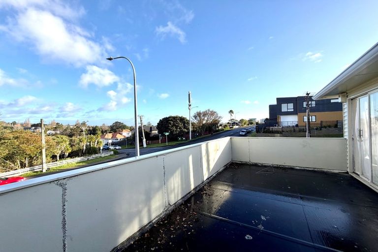 Photo of property in 50 Routley Drive, Glen Eden, Auckland, 0602