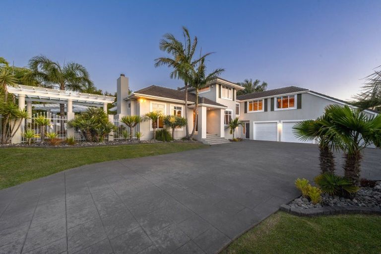 Photo of property in 38 Anaheim Boulevard, Shamrock Park, Auckland, 2016