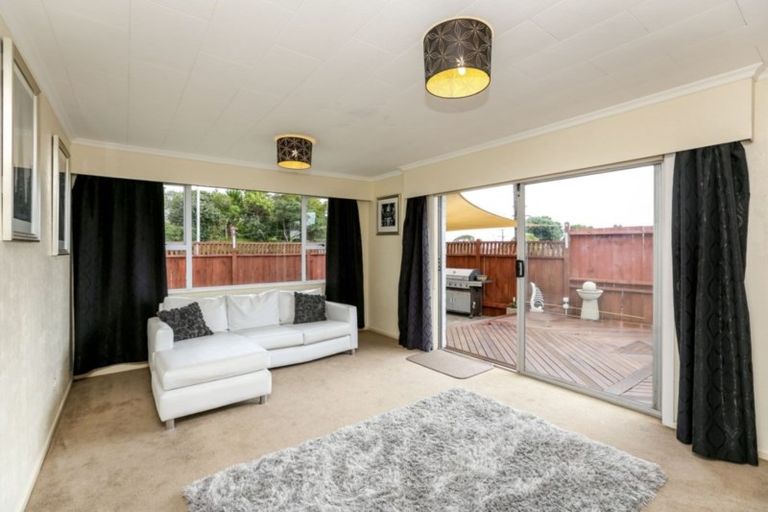 Photo of property in 181 Seaview Road, Westown, New Plymouth, 4310