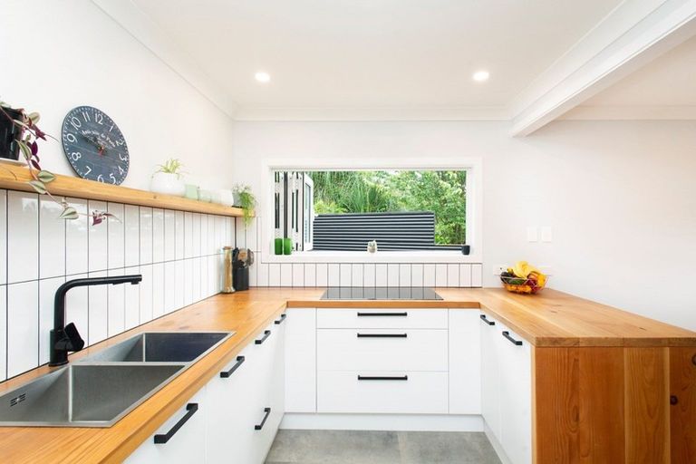 Photo of property in 14 Kingswood Road, Brookfield, Tauranga, 3110