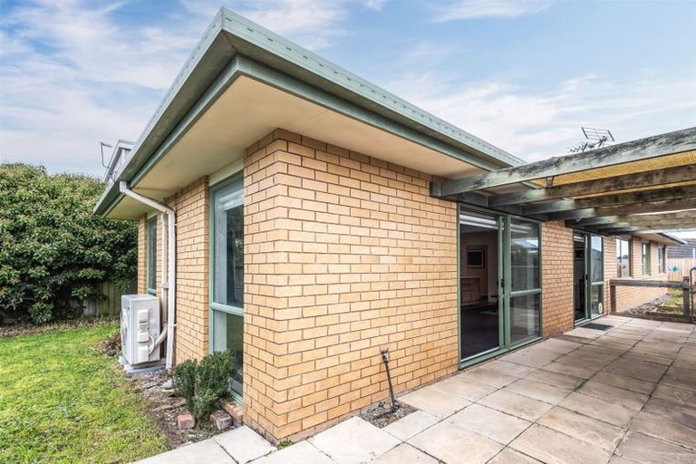 Photo of property in 57a Britannia Street, North New Brighton, Christchurch, 8083