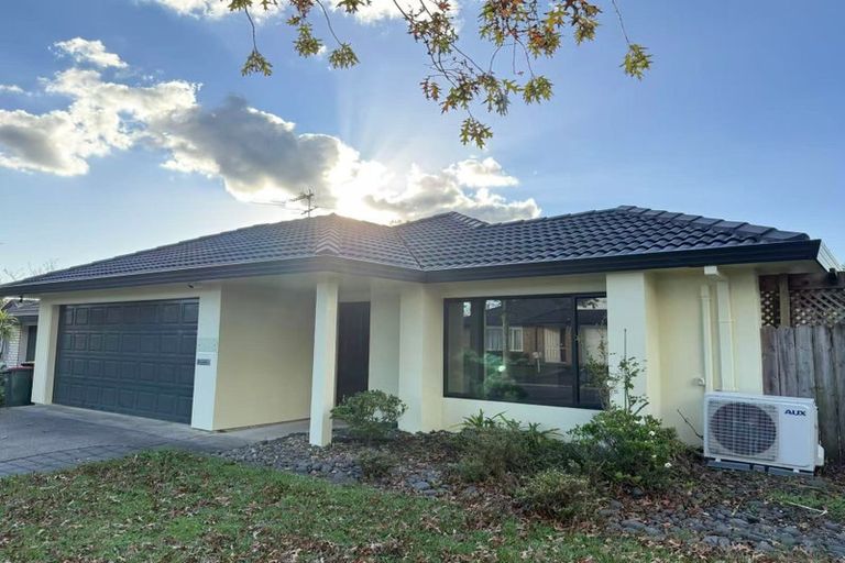 Photo of property in 7 Brittas Place, East Tamaki, Auckland, 2016