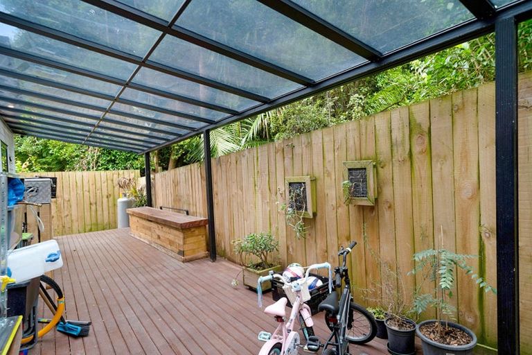 Photo of property in 36a Redoubt Road, Goodwood Heights, Auckland, 2105