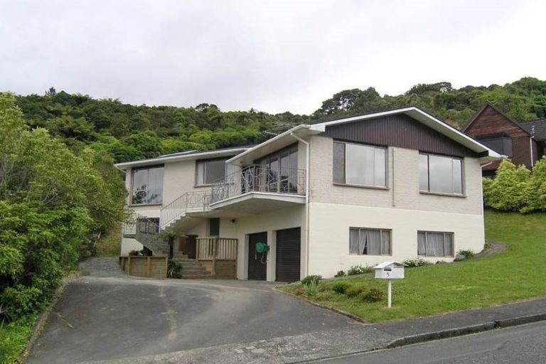 Photo of property in 5 Alleyne Court, Brown Owl, Upper Hutt, 5018
