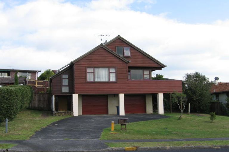 Photo of property in 10 Stapleford Crescent, Browns Bay, Auckland, 0630
