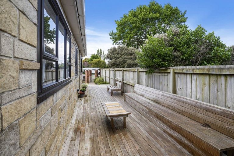 Photo of property in 12 Panorama Road, Mount Wellington, Auckland, 1060