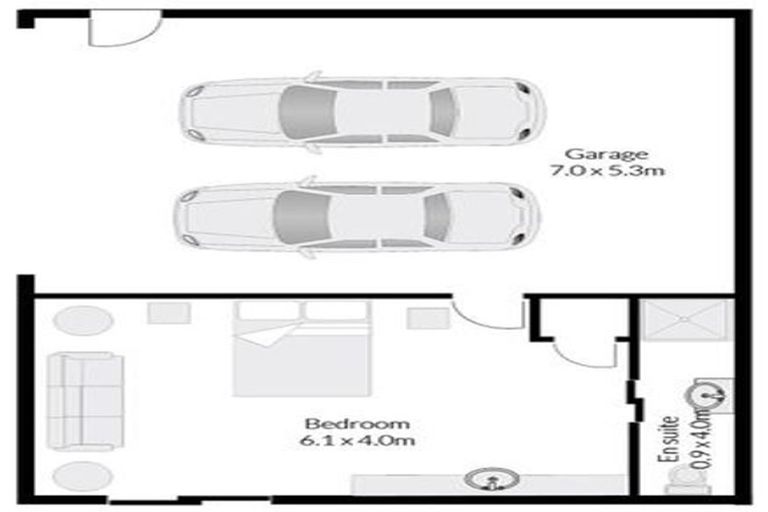 Photo of property in 40 Beach Road, Te Atatu Peninsula, Auckland, 0610