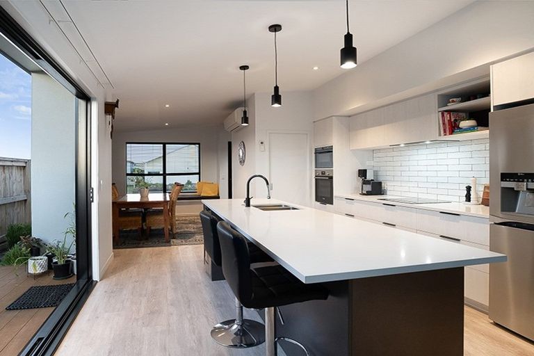 Photo of property in 10 Knightia Drive, Papamoa Beach, Papamoa, 3118