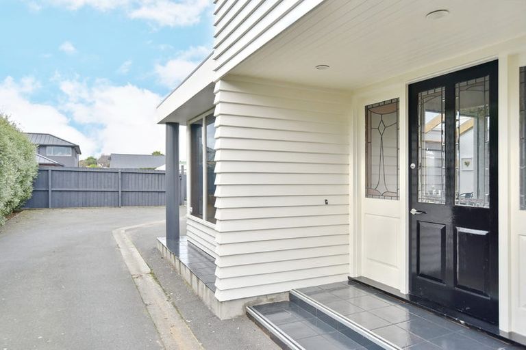 Photo of property in 4 Whitmore Street, Edgeware, Christchurch, 8013