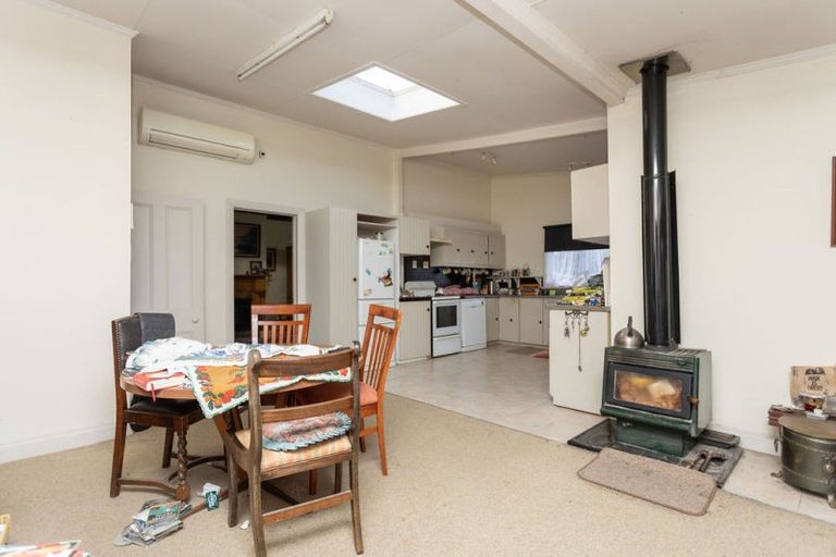 Photo of property in 12 Grant Street, Dannevirke, 4930
