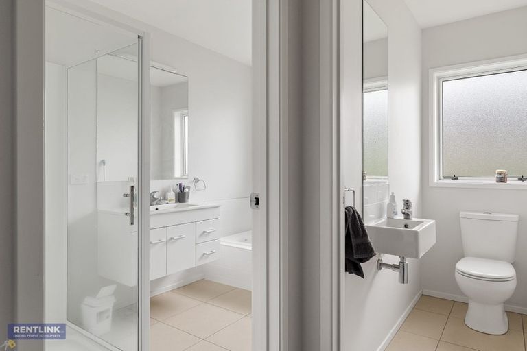 Photo of property in 15a Caldera Close, Pyes Pa, Tauranga, 3112